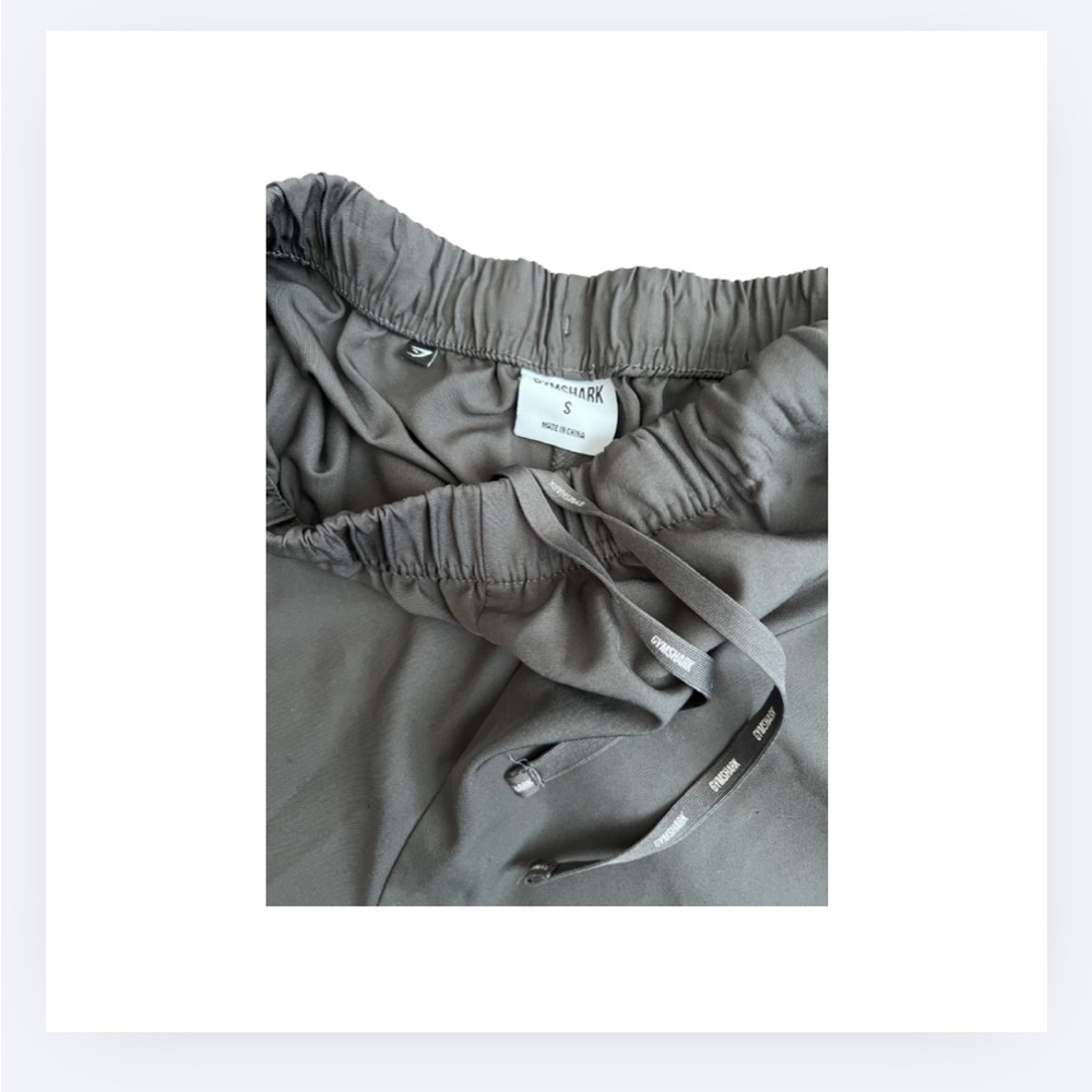 Gymshark Charcoal Gray 5” Athletic Shorts for Men - Picture 4 of 5